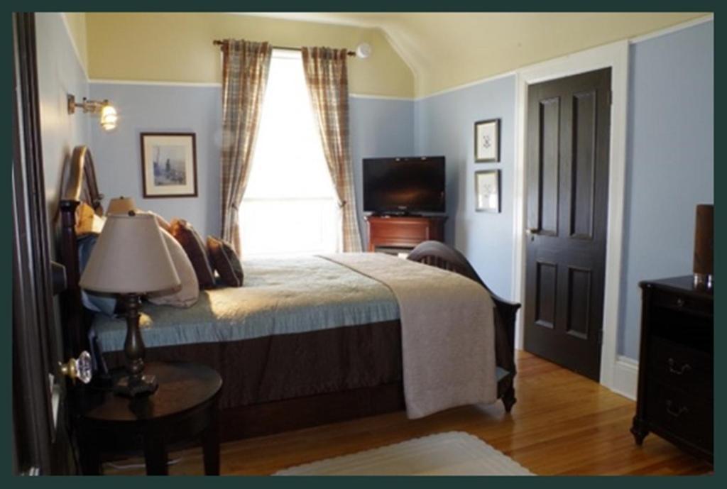 Quartermain House Bed & Breakfast Fredericton Kamer foto
