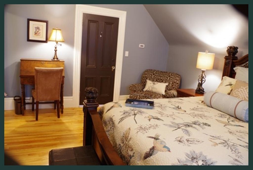 Quartermain House Bed & Breakfast Fredericton Buitenkant foto